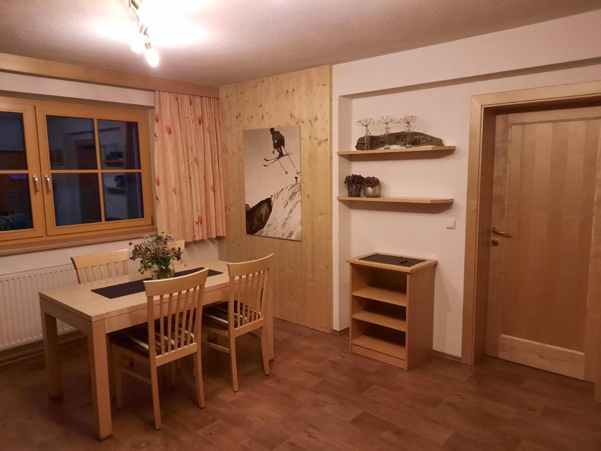 Appartement Haus Untergand à Sankt Anton am Arlberg Extérieur photo