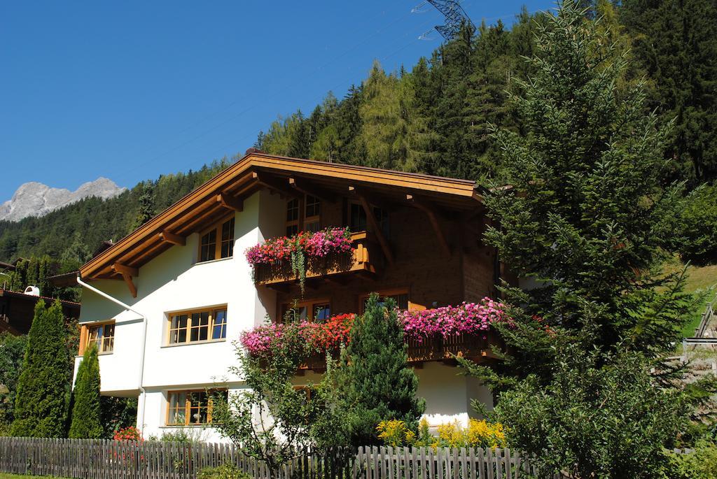 Appartement Haus Untergand à Sankt Anton am Arlberg Extérieur photo