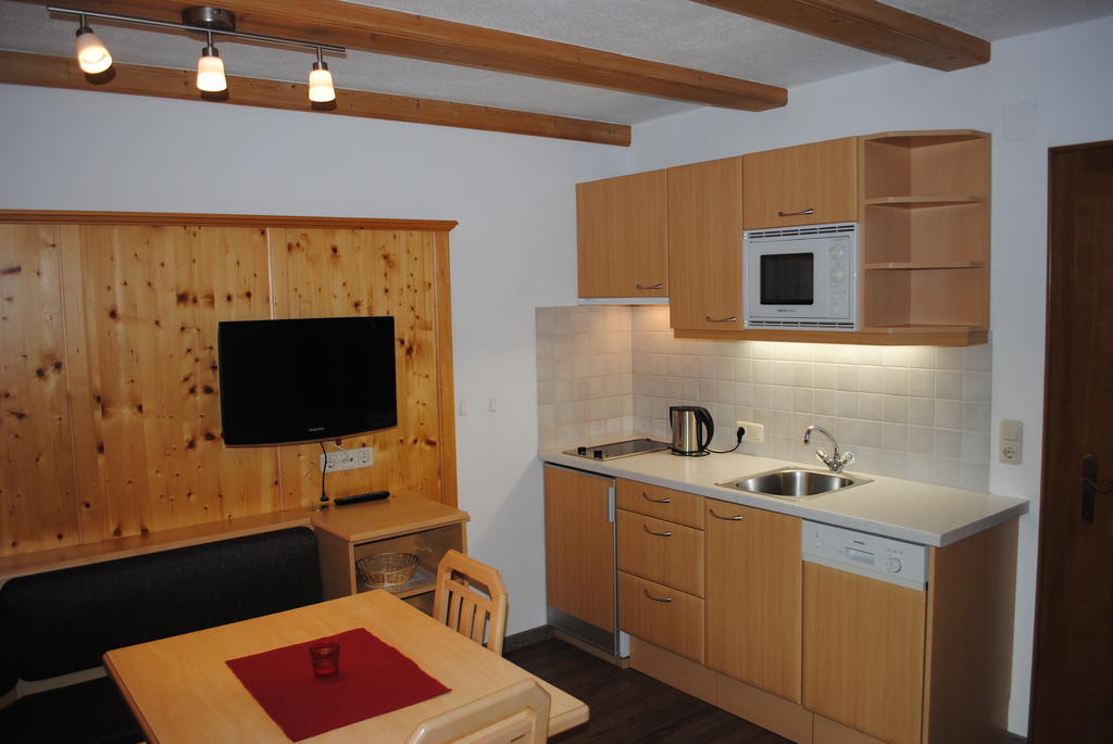 Appartement Haus Untergand à Sankt Anton am Arlberg Chambre photo